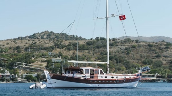 2011 TIRHANDIL CUSTOM 20 M WOODEN