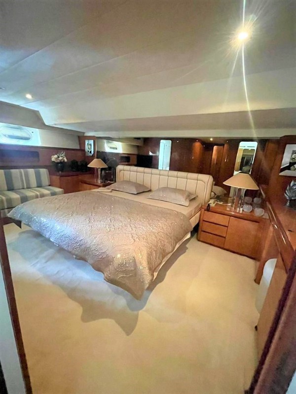 1993/2023 FALCON 80