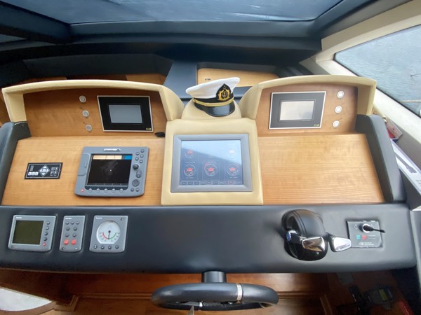 2007 AZIMUT 85