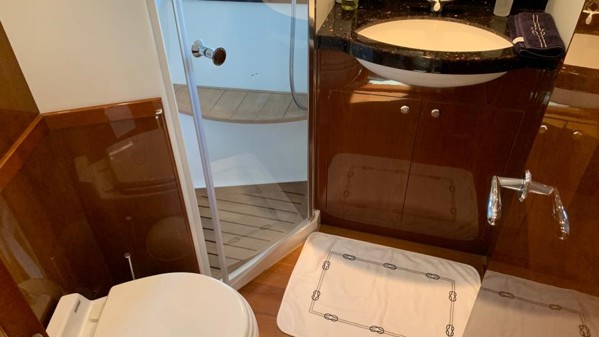 2007 PRINCESS 21M