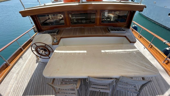 2011 TIRHANDIL CUSTOM 20 M WOODEN