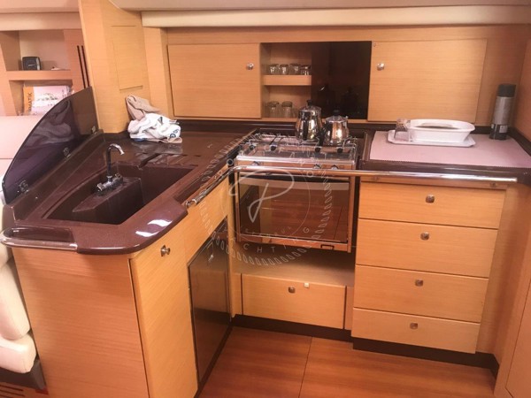 2012 AZUREE 40 VOYAGE