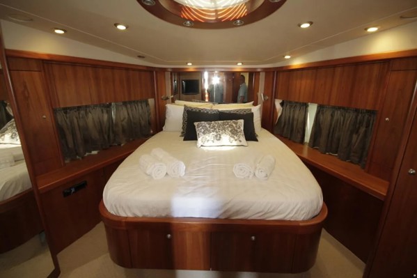 2008 SUNSEEKER PREDATOR 72