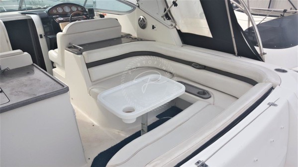 2011 RINKER 280 EC