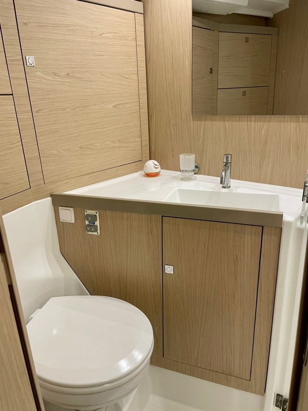 2016 BENETEAU OCEANIS 45