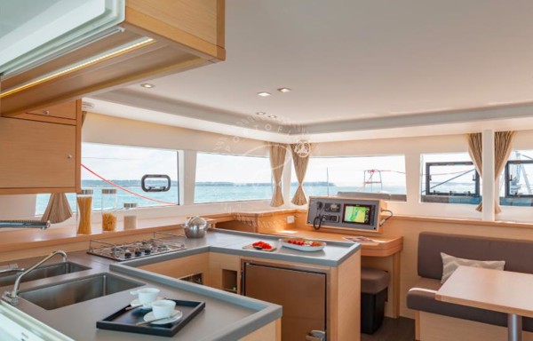 2012 LAGOON 450