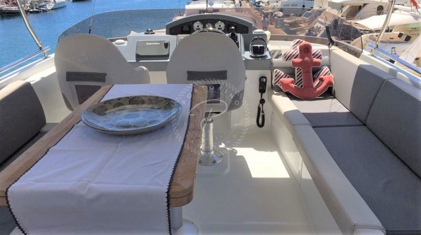 2014 BENETEAU SWIFT TRAWLER 50