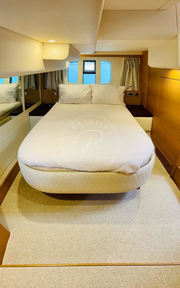 2009 FAIRLINE PHANTOM 48