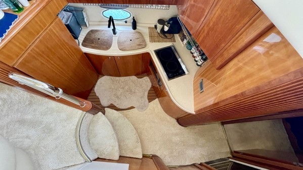 2003 AZIMUT 42 FLY