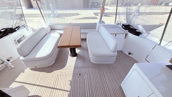 2025 AZIMUT MAGELLANO 60