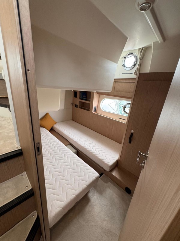 2025 BENETEAU SWIFT TRAWLER 48
