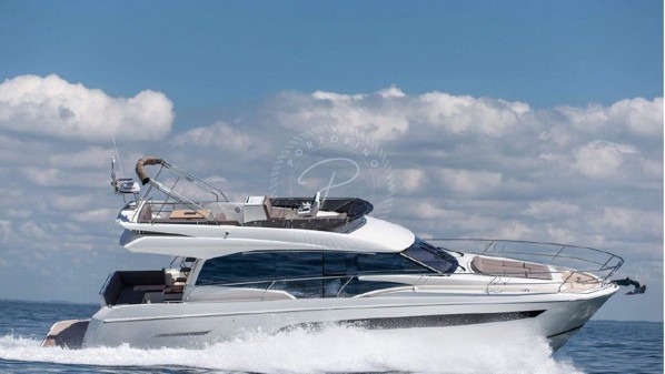 2018 PRESTIGE 520 FLY