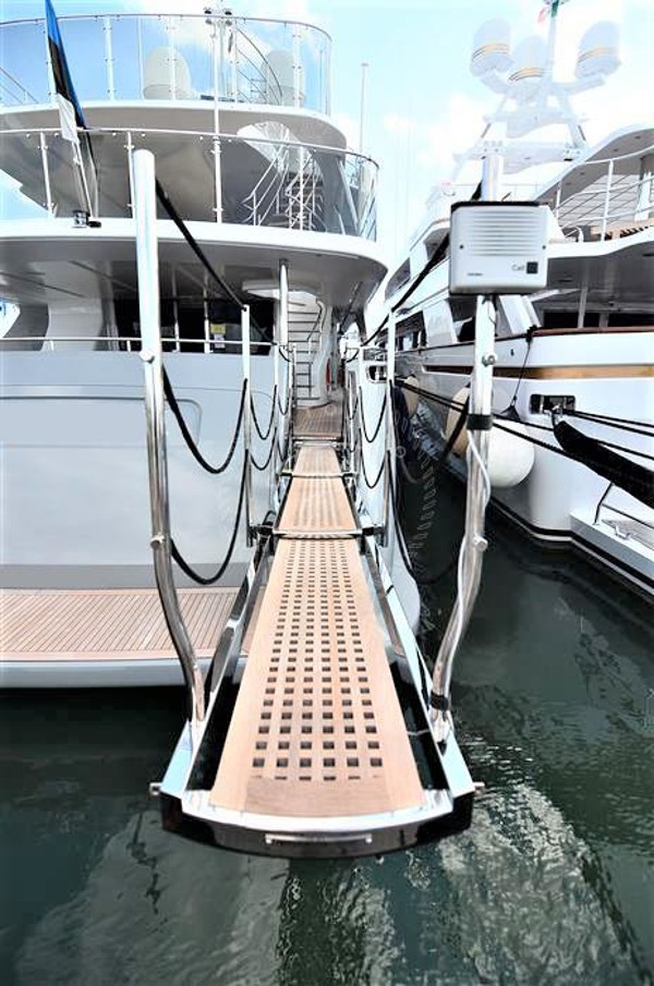 2014 BENETTI CLASSIC SUPREME 132
