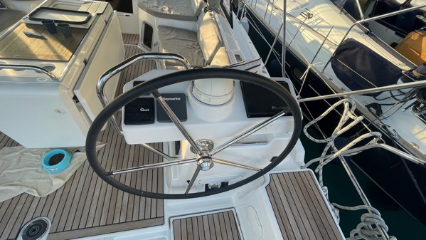 2018 JEANNEAU 51