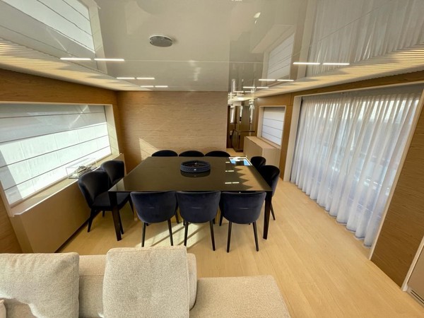 2021 FERRETTI YACHTS 920
