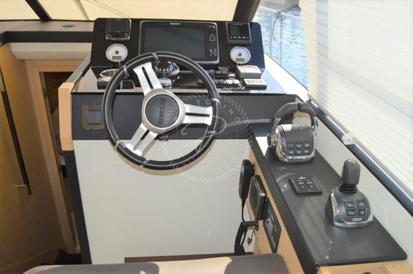 2015 PRESTIGE 420 FLY