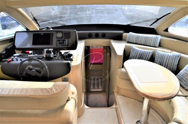2006 FERRETTI 550 FLY