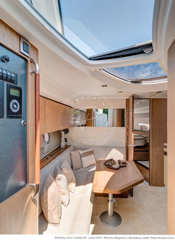 2015 BENETEAU GT 38