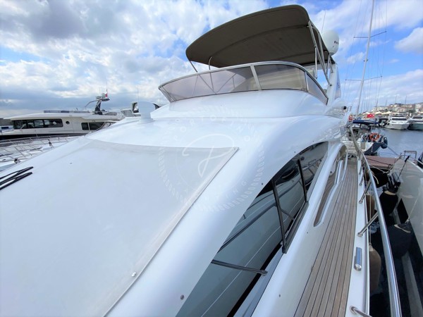 2012 AZIMUT 64 FLY