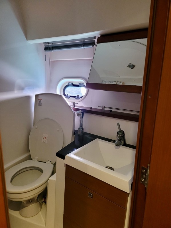2012 PRESTIGE 440 S