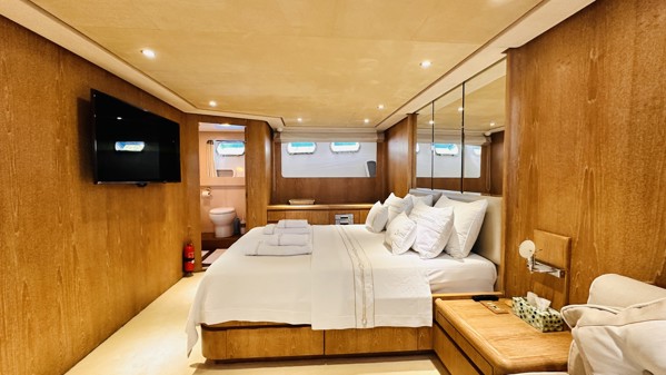 1992 CANTIERI DI PISA AKHIR 30S