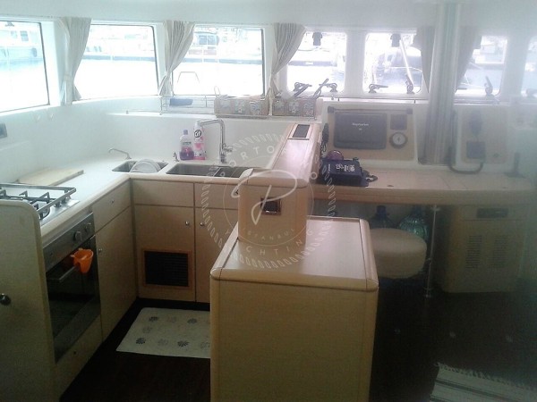 2010 LAGOON 500