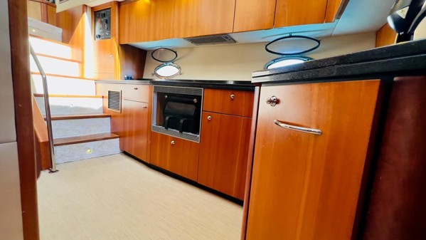 2009 SUNSEEKER MANHATTAN 60
