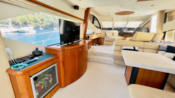 2009 SUNSEEKER MANHATTAN 60