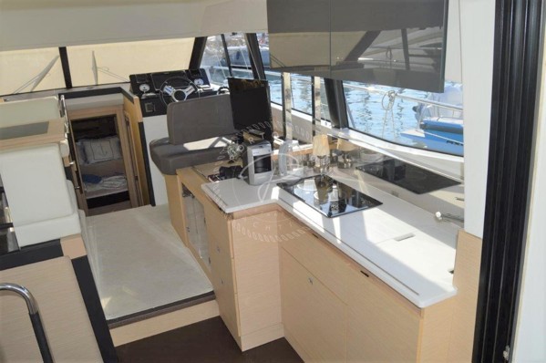 2015 PRESTIGE 420 FLY