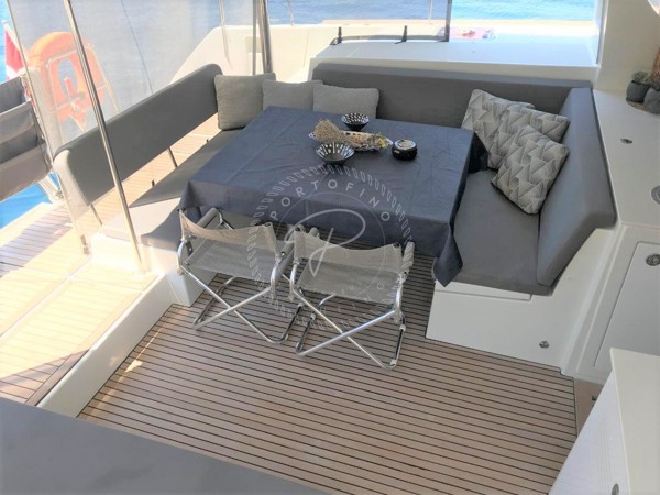 2011 LAGOON 450 F