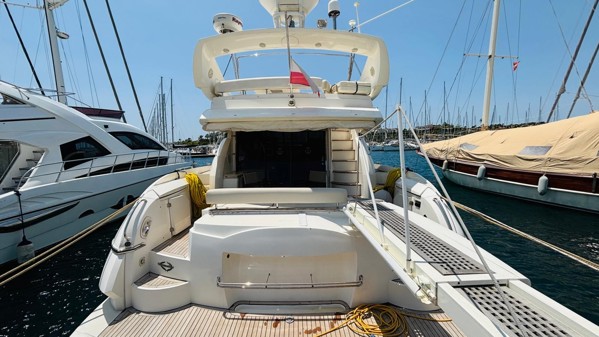 2000 SUNSEEKER MANHATTAN 64
