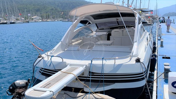 2002 PERSHING 45