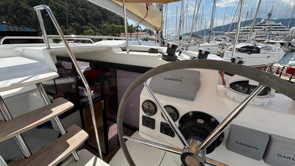 2013 FOUNTAINE PAJOT HELIA 44