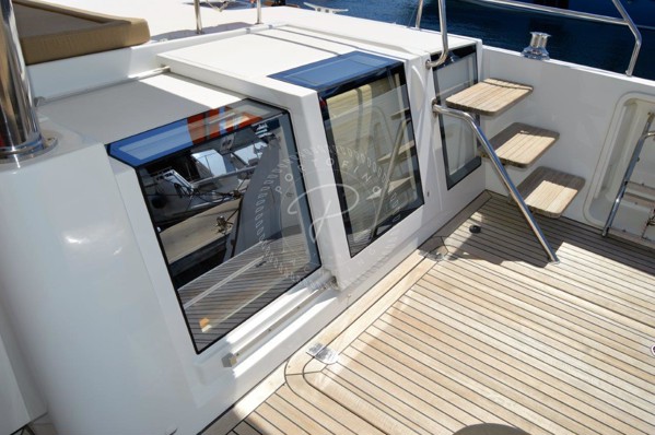 2012 LAGOON 620