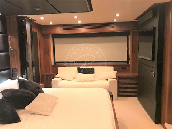 2012 SUNSEEKER 80
