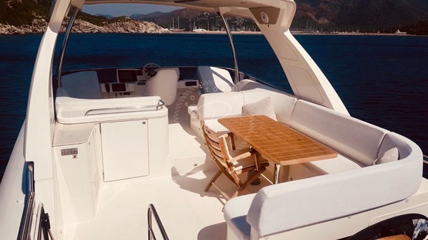 2017 ABSOLUTE NAVETTA 52