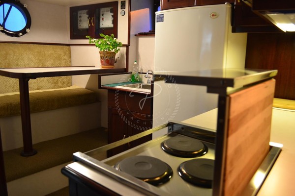 2002 CAPE SCOTT PILOTHOUSE 86