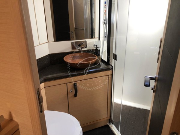 2017 JEANNEAU 64