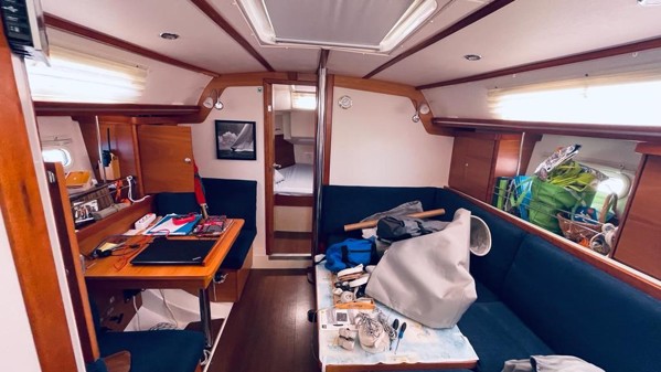 2009 HANSE 370 E 