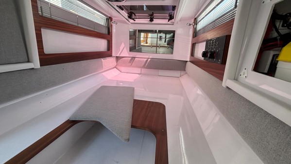 2021 AXOPAR 28 CABIN