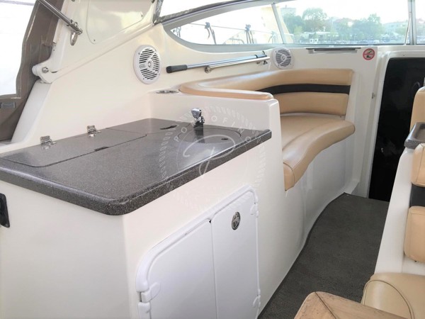 2011 RINKER 280 EC