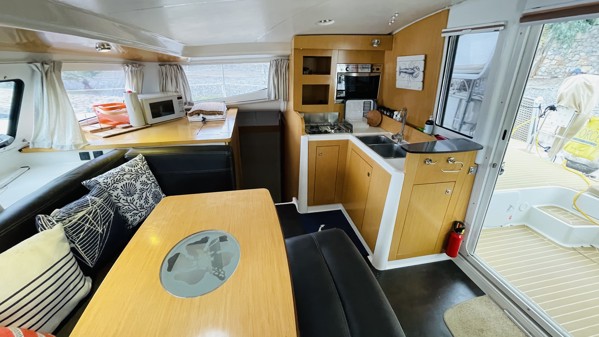 2013 FOUNTAINE PAJOT MAHE 36 EVOLUTION