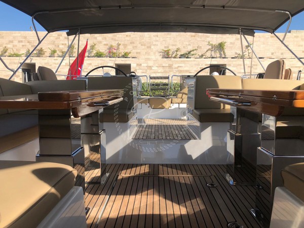 2017 JEANNEAU 64