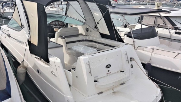 2011 RINKER 280 EC