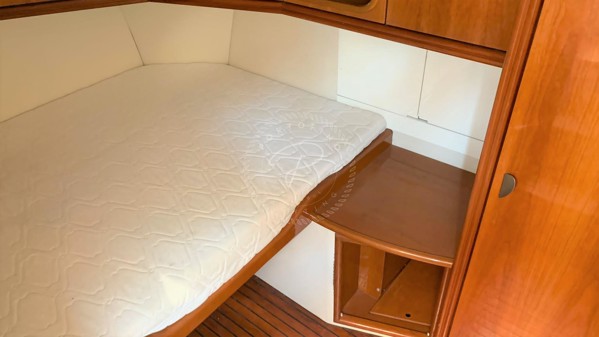 2002 PERSHING 45