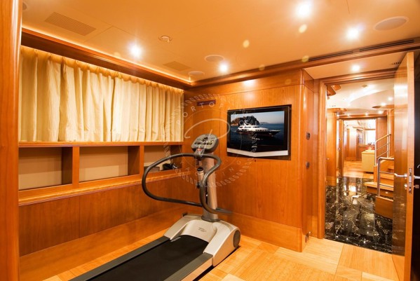 2007 | 2017 BENETTI VISION 145