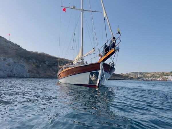 2011 TIRHANDIL CUSTOM 20 M WOODEN