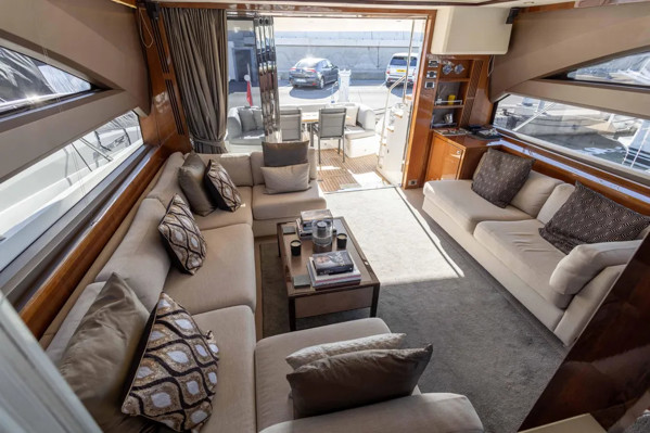 2012 PRINCESS 64