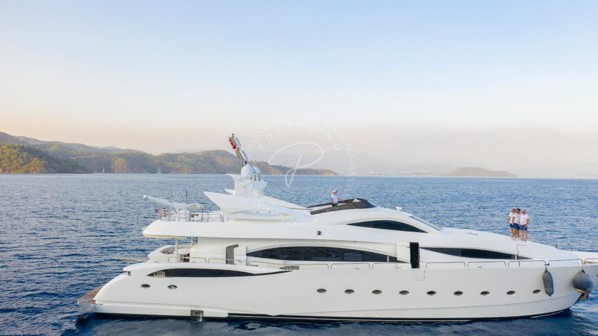 2006/2019 SUN YACHTS 32M