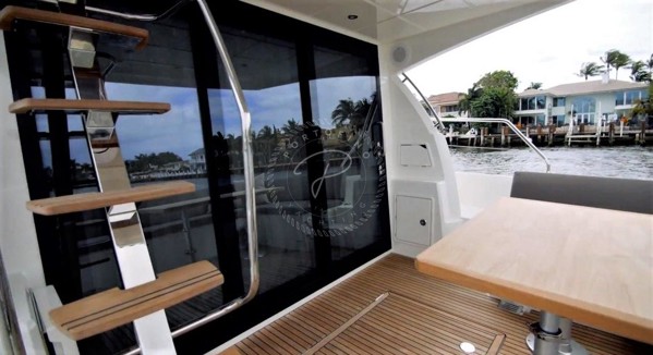 2018 PRESTIGE 460 FLY
